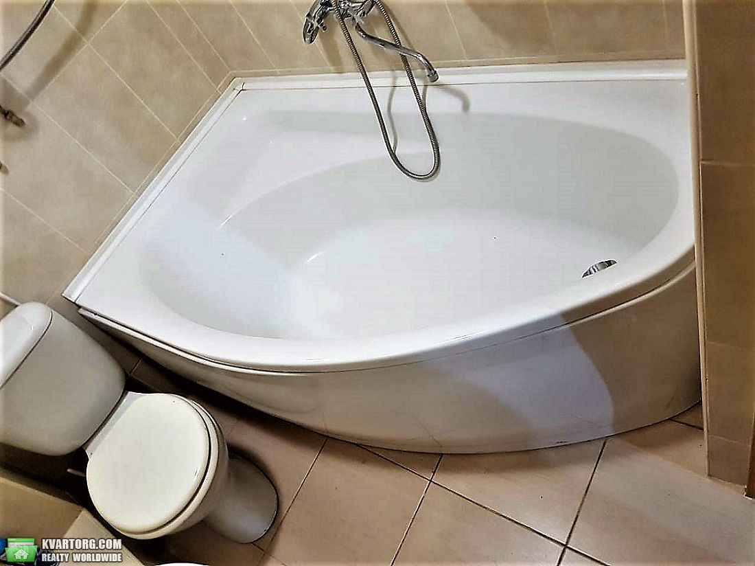 Rent out 2-room apartment. Киев,  Драгомирова — photo 4
