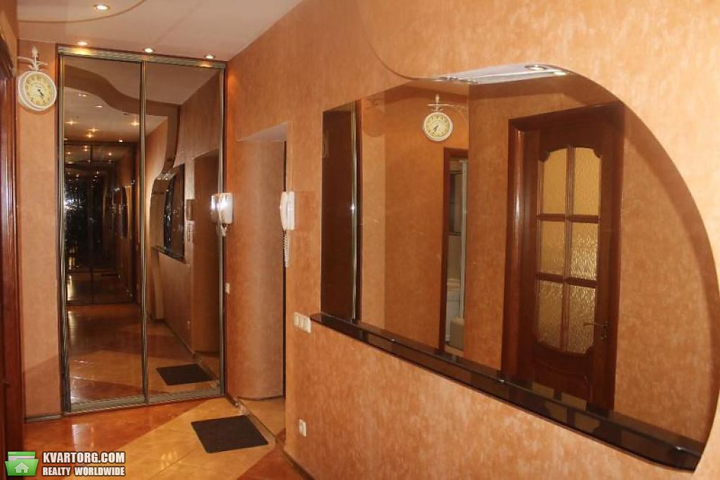 Sell 2-room apartment. Киев,  Малая Житомирская — photo 3