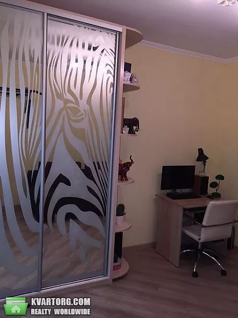 Sell 3-room apartment. Киев,  Срибнокильская — photo 7