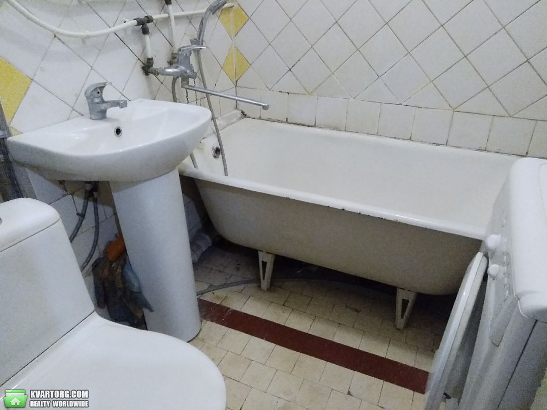 Rent out 2-room apartment. Киев, Искровская — photo 4