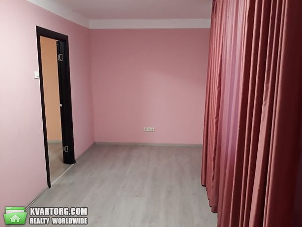 Rent out 2-room apartment. Киев,  Белорусская — photo 3