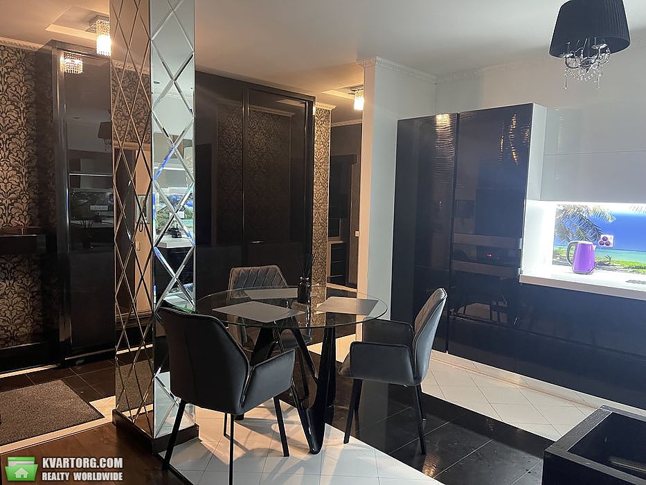 Rent out 3-room apartment. Киев, Регенераторная — photo 2