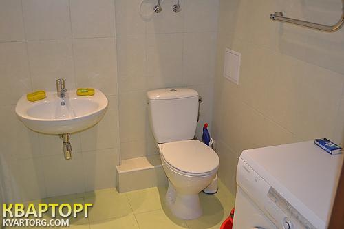Rent out 1-room apartment. Киев,  Вышгородская — photo 4