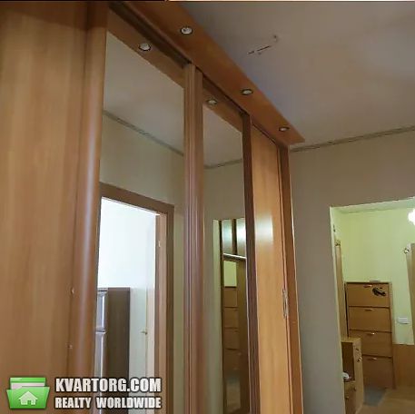 Rent out 2-room apartment. Киев,  Урловская — photo 5