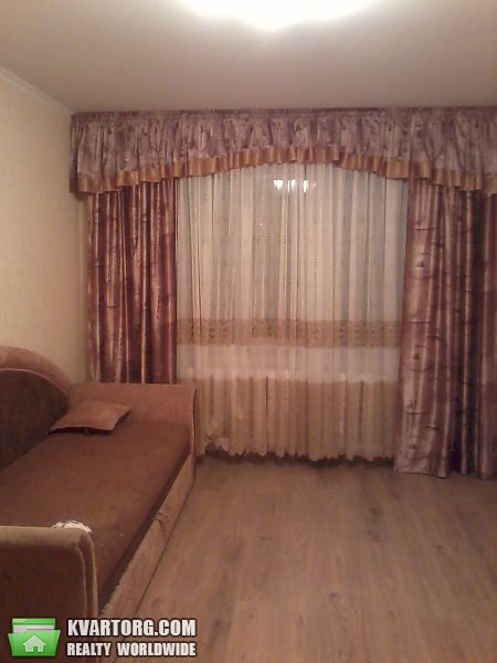 Rent out 1-room apartment. Киев, Радужная — photo 2