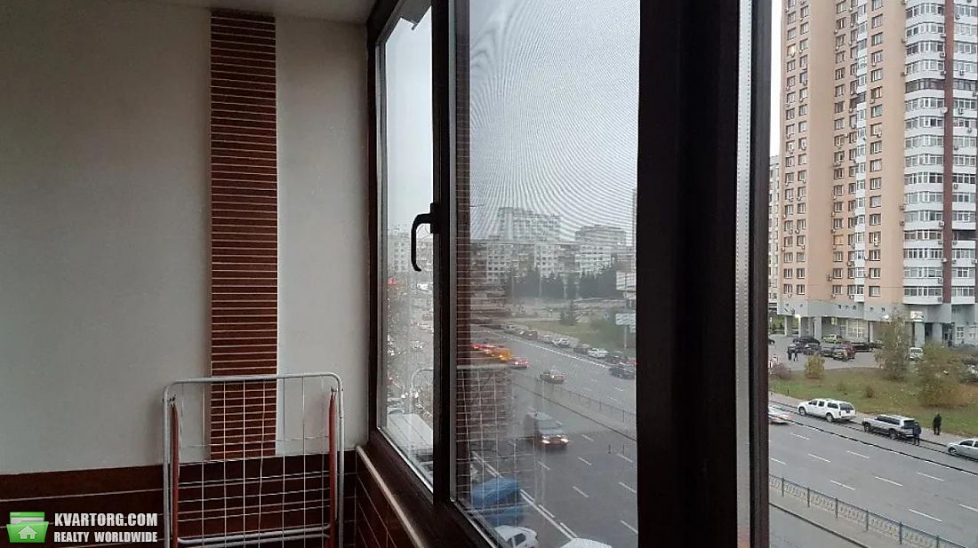 Rent out 3-room apartment. Киев,  Леси Украинки бул — photo 4
