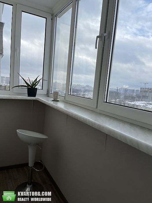 Rent out 2-room apartment. Киев,  Лобачевского — photo 2