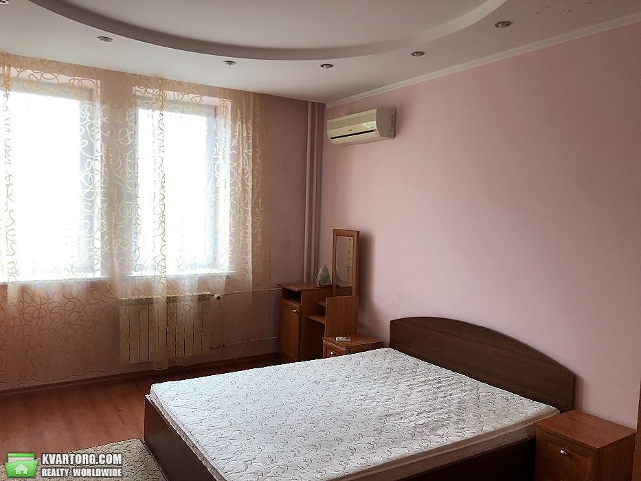 Rent out 3-room apartment. Киев,  Бажана — photo 5