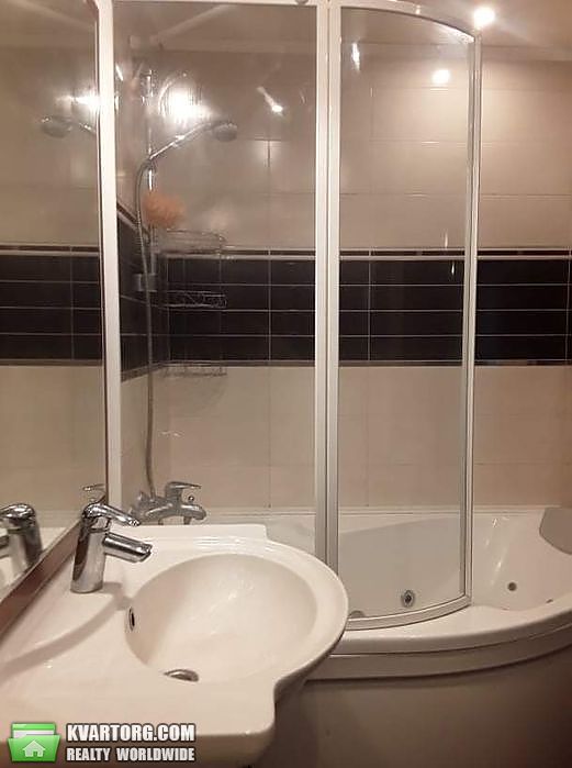 Rent out 2-room apartment. Киев, бул Дарницкий — photo 9