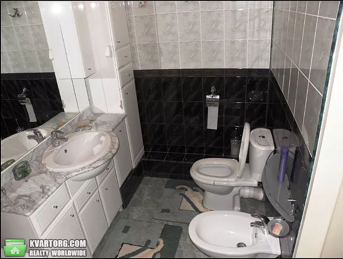 Rent out 3-room apartment. Киев,  Туровская — photo 5