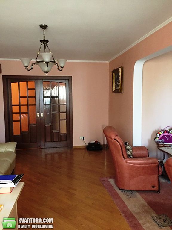 Sell 4-room apartment. Киев,  Руденко — photo 2