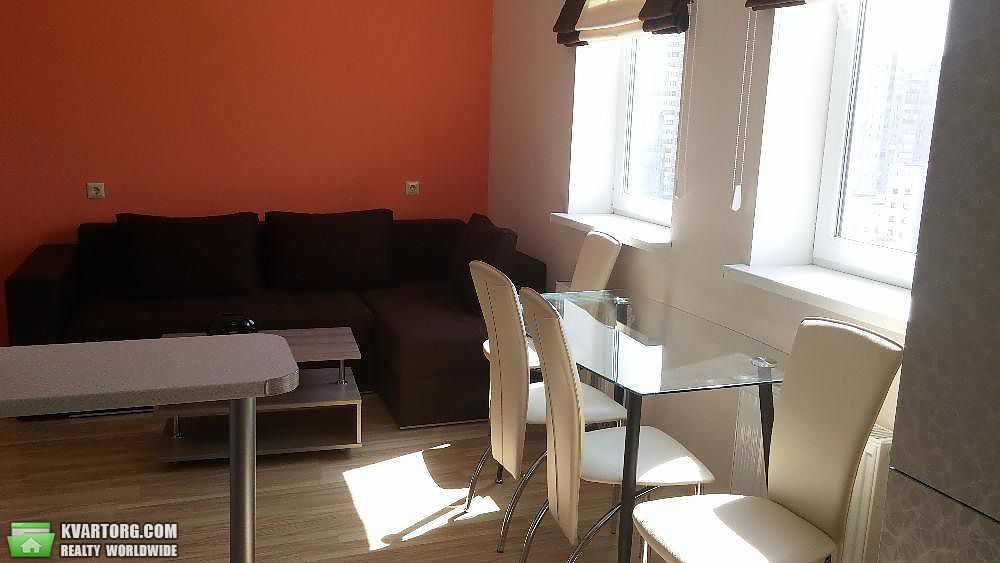 Rent out 2-room apartment. Киев,  Дружбы Народов бул — photo 1