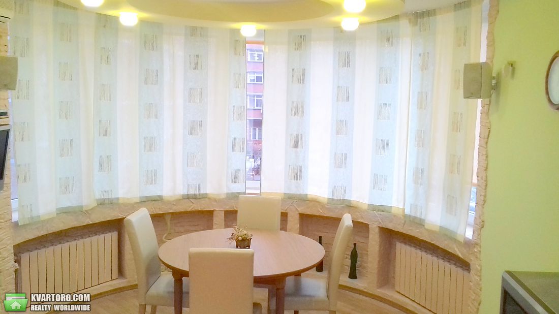 Rent out 3-room apartment. Киев,  Златоустовская — photo 8