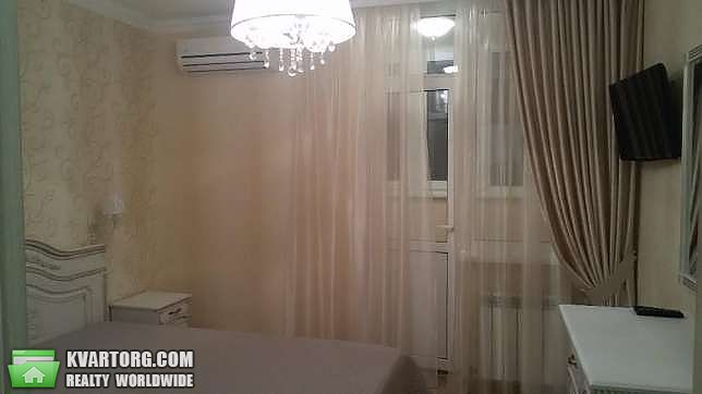 Rent out 2-room apartment. Киев,  Краснопольская — photo 2