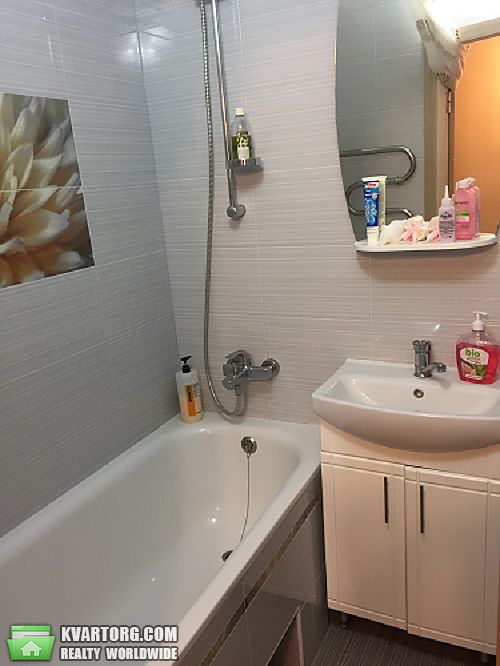 Rent out 2-room apartment. Киев,  Матеюка — photo 4