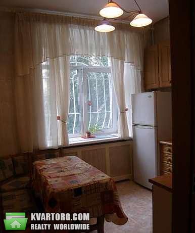 Sell 2-room apartment. Киев,  ул. Богдана Хмельницкого — photo 1
