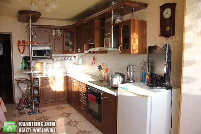 Sell 3-room apartment. Киев,  Святошинская пл — photo 3