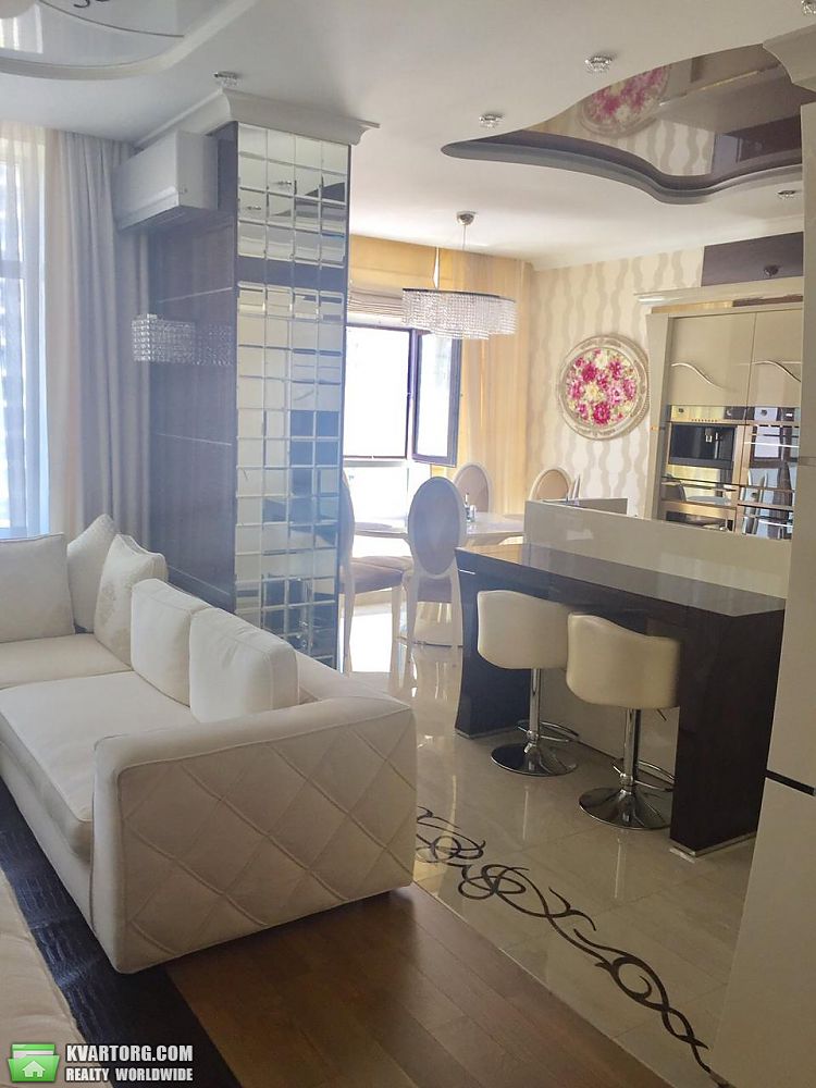 Rent out 5-room apartment. Киев, Драгомирова ул. — photo 4