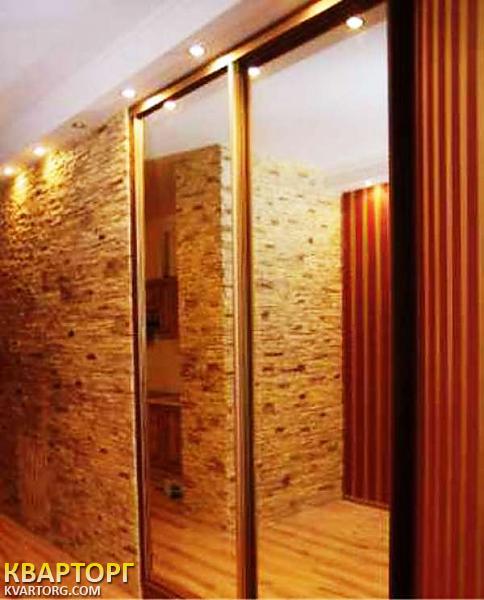 Rent out 1-room apartment. Киев,  Щорса — photo 3