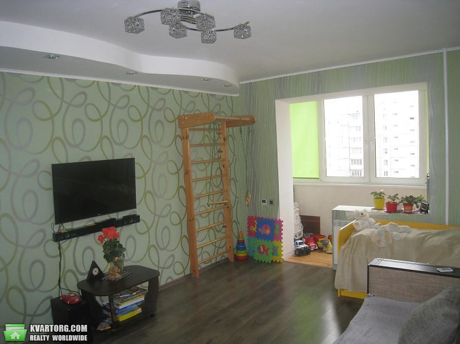 Sell 2-room apartment. Киев,  Тростянецкая — photo 1
