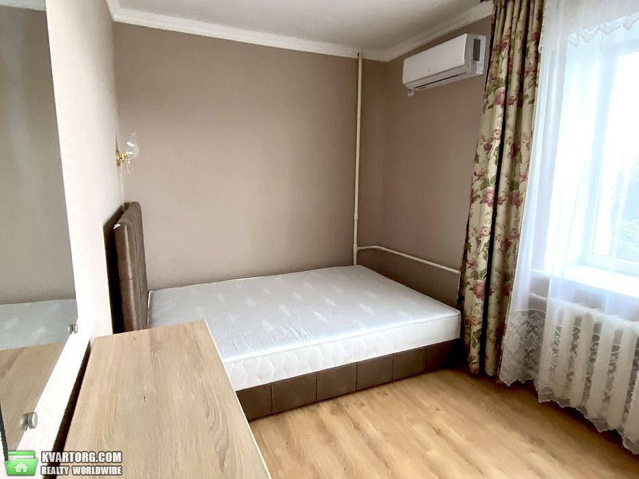 Rent out 2-room apartment. Киев, щербаковского — photo 1