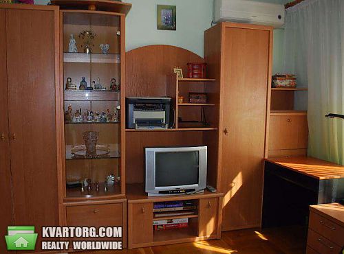 Sell 3-room apartment. Киев, Радунская — photo 1