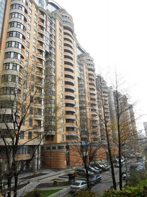 Rent out office. Киев, Старонаводницкая — photo 1