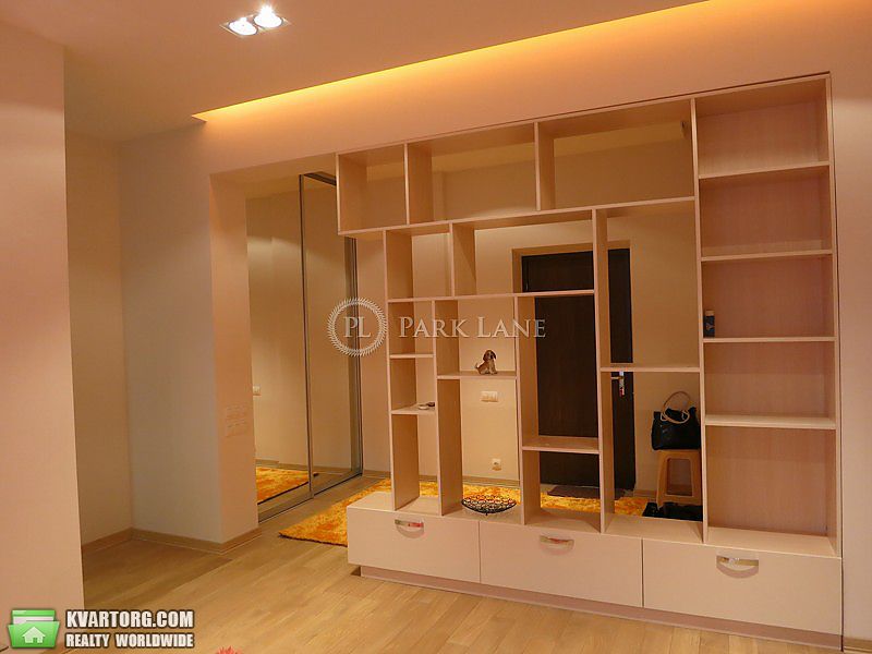 Rent out 2-room apartment. Киев,  Барбюса — photo 8