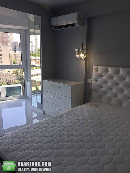 Rent out 1-room apartment. Киев,  Большая Васильковская — photo 3