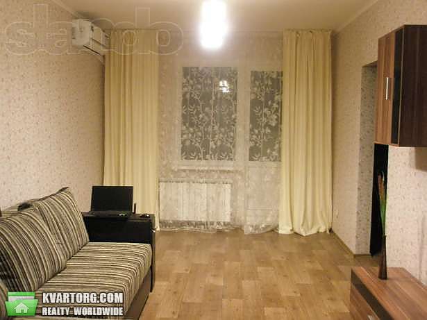 Rent out 2-room apartment. Киев,  Чавдар — photo 5