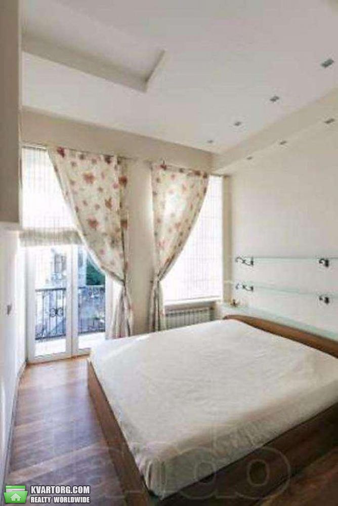 Rent out 3-room apartment. Киев,  Михайловская — photo 5