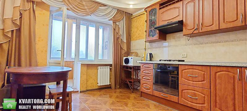 Rent out 1-room apartment. Киев, Чабани — photo 2