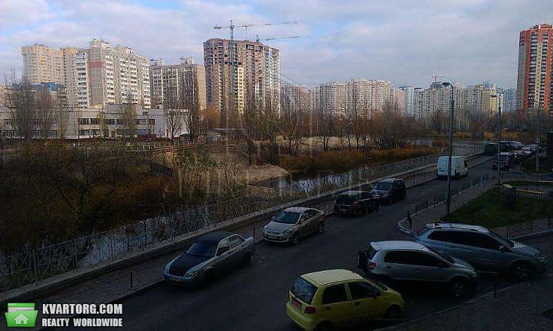 Sell 3-room apartment. Киев,  Урловская — photo 1