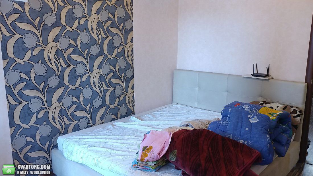 Rent out 2-room apartment. Одесса, Жолио-Кюри — photo 6