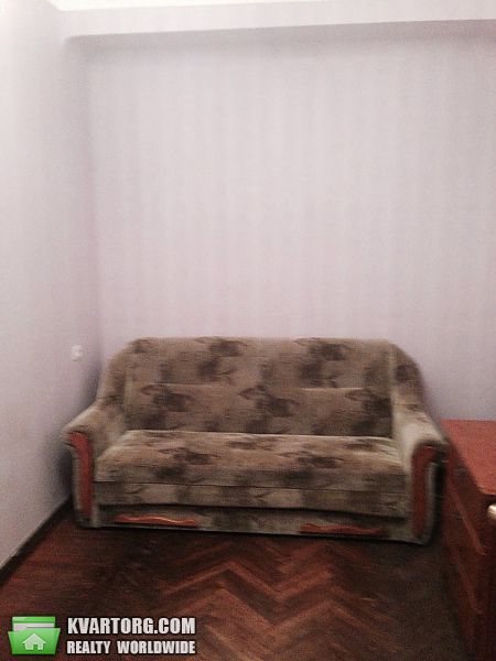 Rent out 3-room apartment. Киев, Керчинская — photo 3