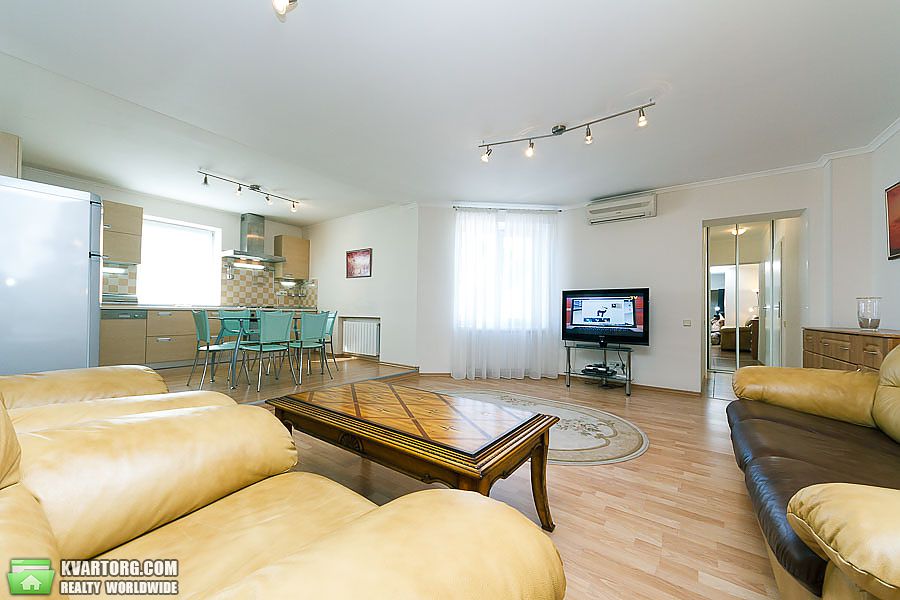 Rent out 4-room apartment. Киев, Шота Руставели — photo 6