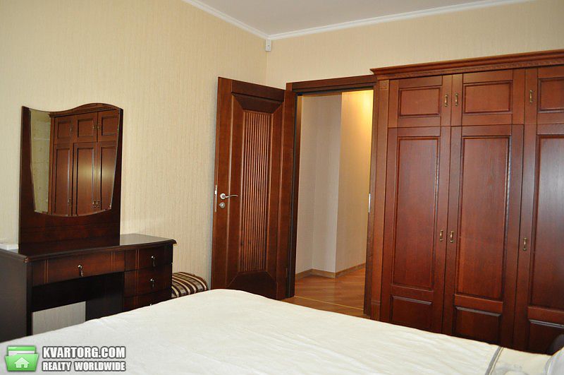 Rent out 2-room apartment. Киев,  Дегтяревская — photo 5
