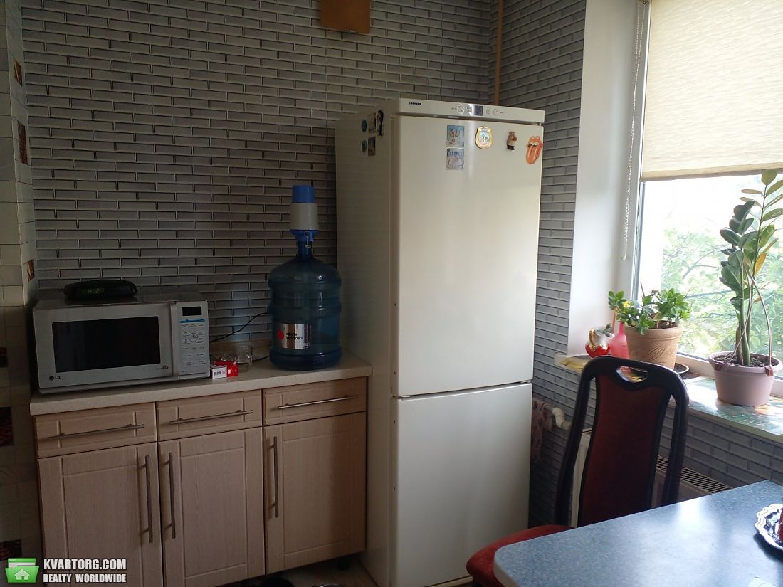 Rent out 1-room apartment. Киев,  Курнатовского — photo 8