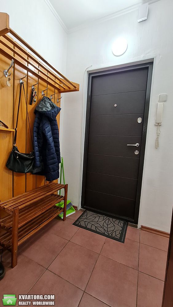 Rent out 2-room apartment. Киев, Вершигоры Петра ул. — photo 5