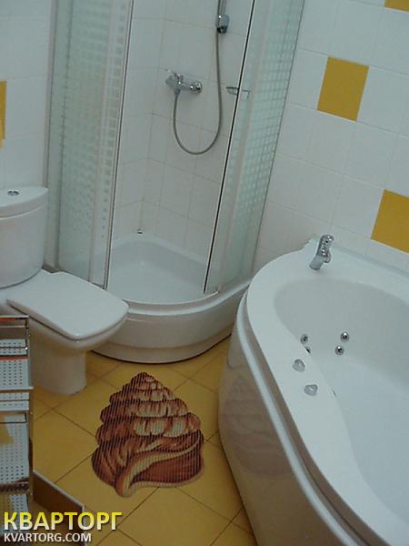 Rent out 3-room apartment. Киев,  Стрелецкая — photo 8