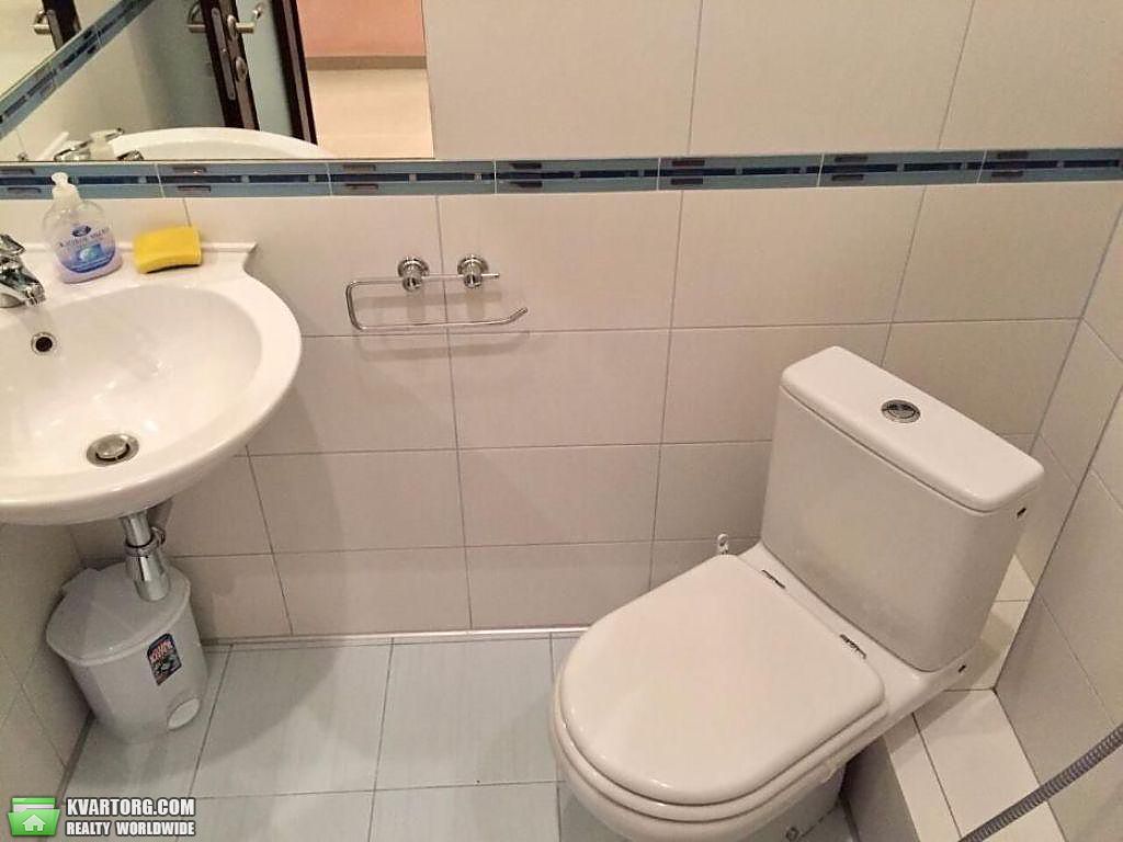 Rent out 3-room apartment. Киев,  Старонаводницкая — photo 8