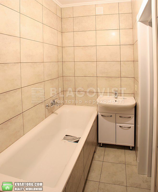 Sell 3-room apartment. Киев,  Харьковское шоссе — photo 10