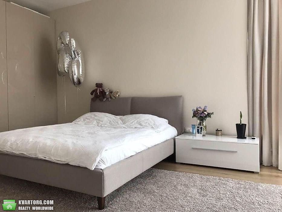 Rent out 2-room apartment. Киев, Драгомирова ул. — photo 3