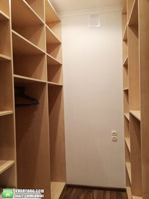 Rent out 2-room apartment. Киев,  Днепровская наб — photo 10