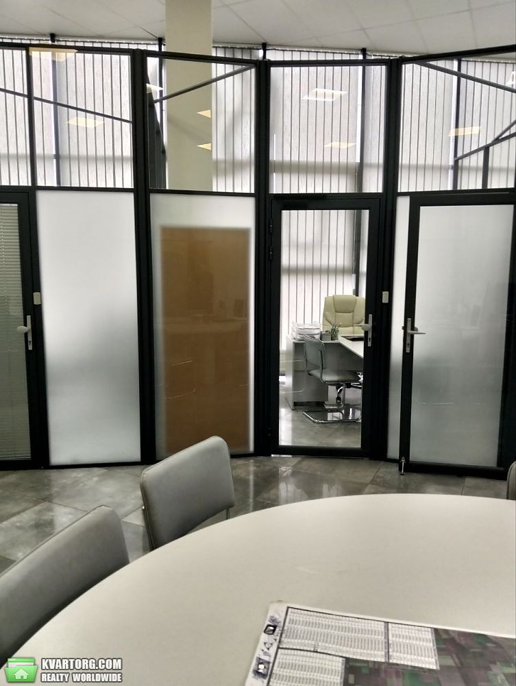 Rent out office. Киев,  Бажана — photo 1