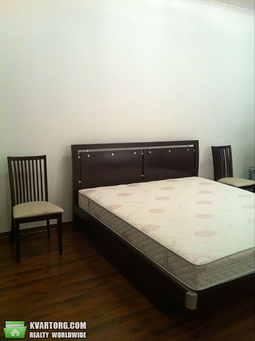 Rent out 1-room apartment. Киев,  Московская — photo 1