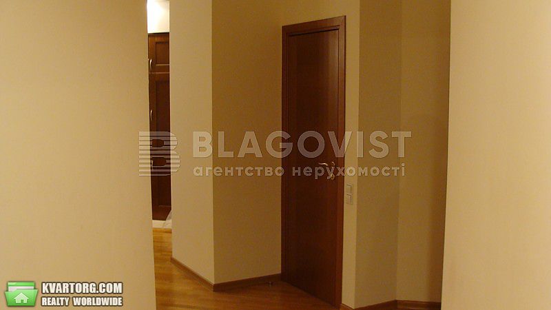 Rent out 3-room apartment. Киев,  Владимирская — photo 3
