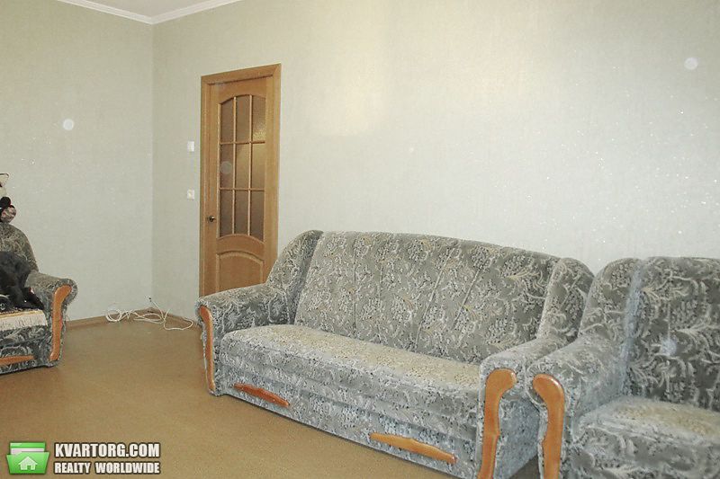 Rent out 1-room apartment. Киев,  Тростянецкая — photo 1