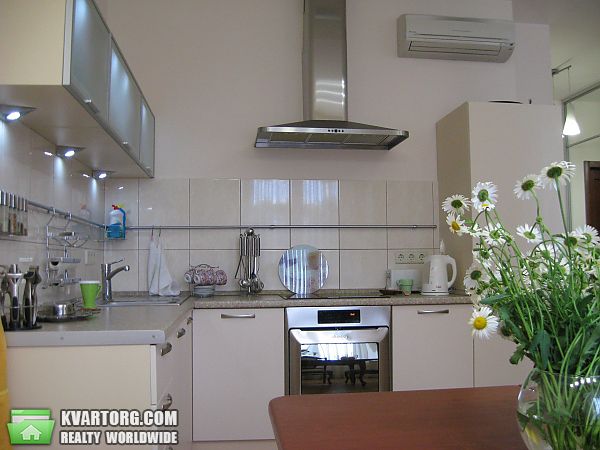 Rent out 2-room apartment. Днепропетровск,  Жуковского — photo 4