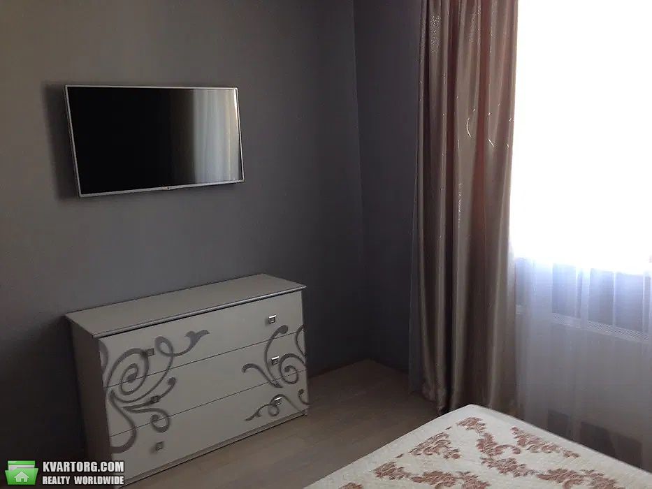 Rent out 2-room apartment. Киев,  Гетьмана — photo 4
